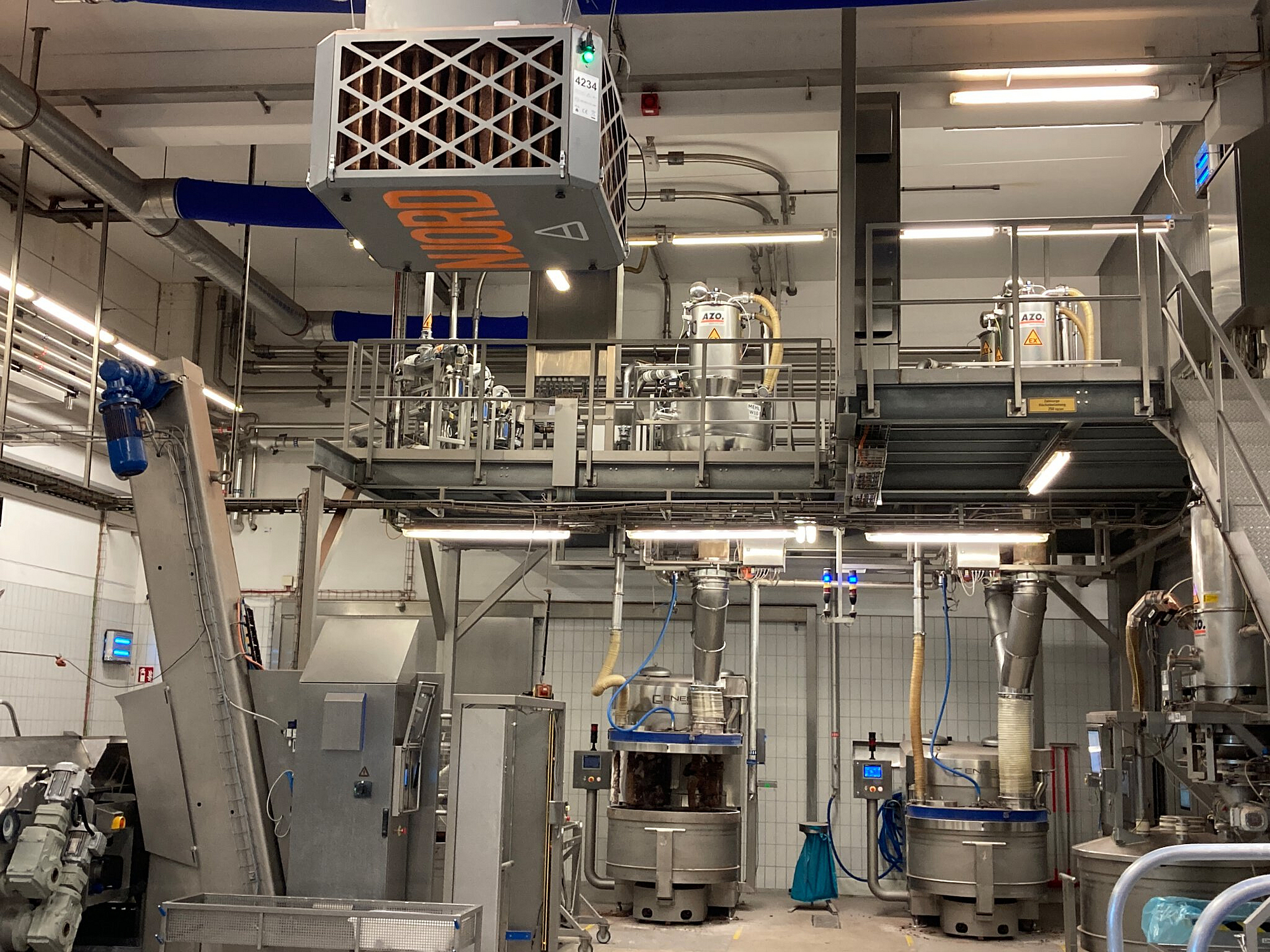 Luftreiniger in der Teigerei bei Firma Hiestand