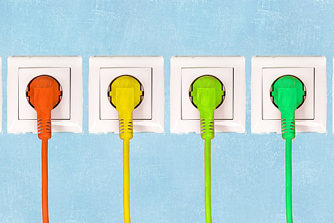 Bunte Stromstecker