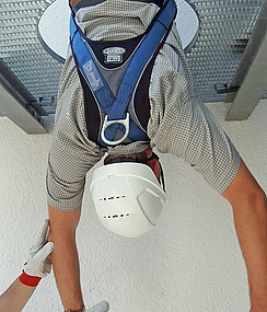 Rettung kopfüber mit einer Rettungsschlaufe der Klasse C