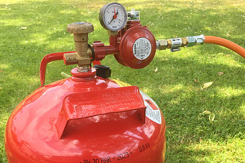 Gasflasche mit Druckregelventil